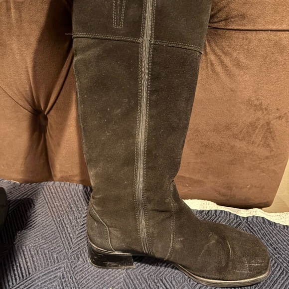 La CANADIENNE Black Over the Knee Boots - Picture 4 of 5